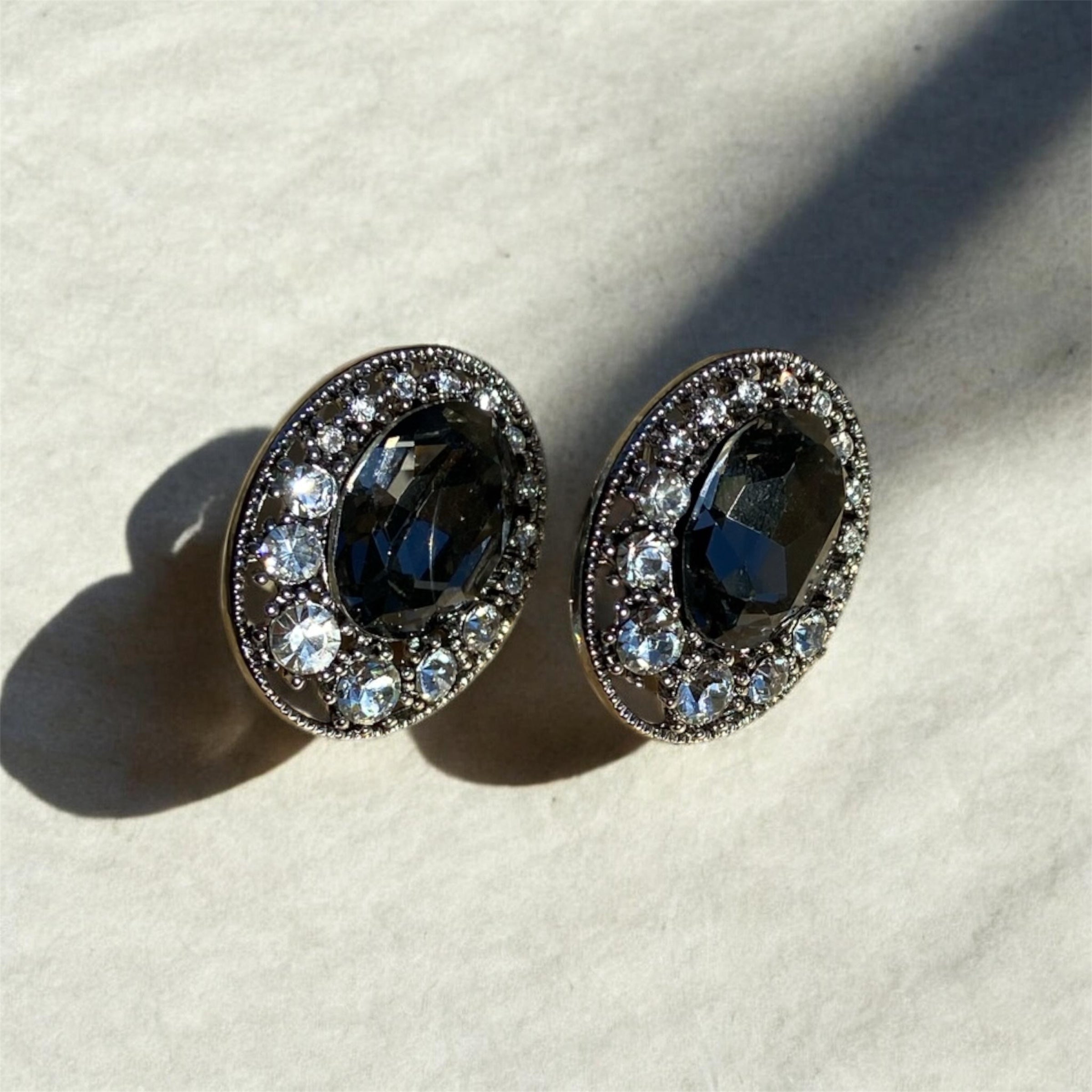 OVAL SHAPE CUBIC ZIRCONIA / DIAMONTE EARRINGS, SILVER PLATING, BLACK DIAMOND